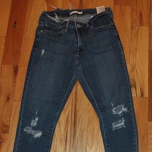 Women's Levi's jeans